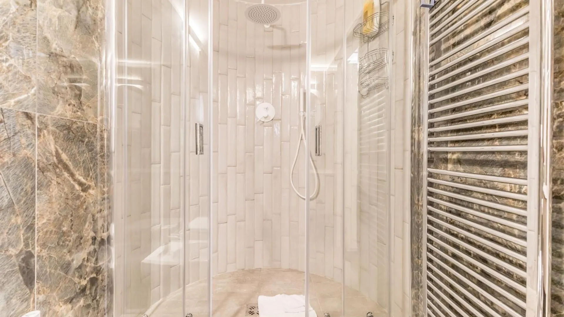 Cozy Rome - Newly Renovated Apartment Near Vatican City