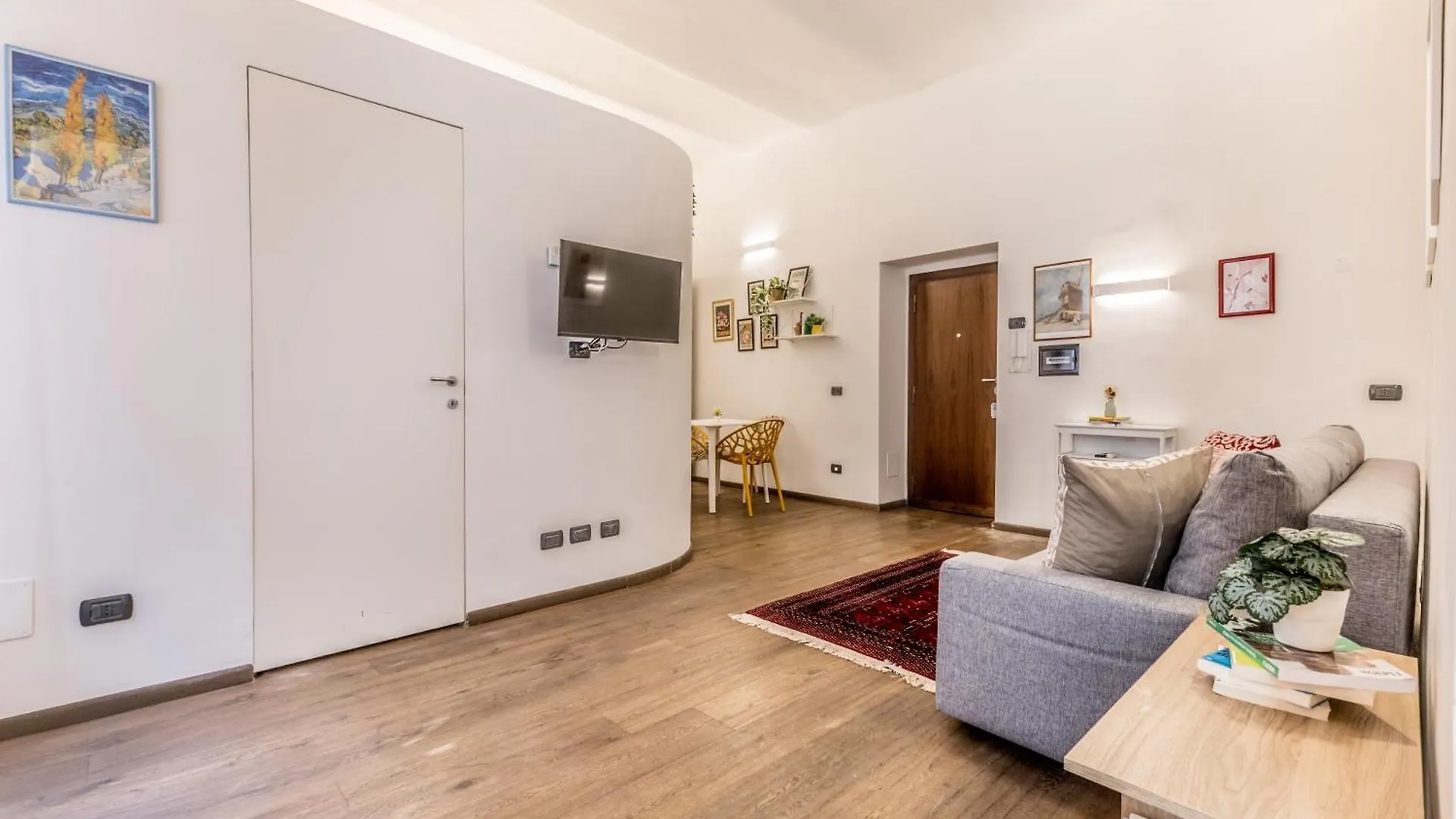 Cozy Rome - Newly Renovated Apartment Near Vatican City