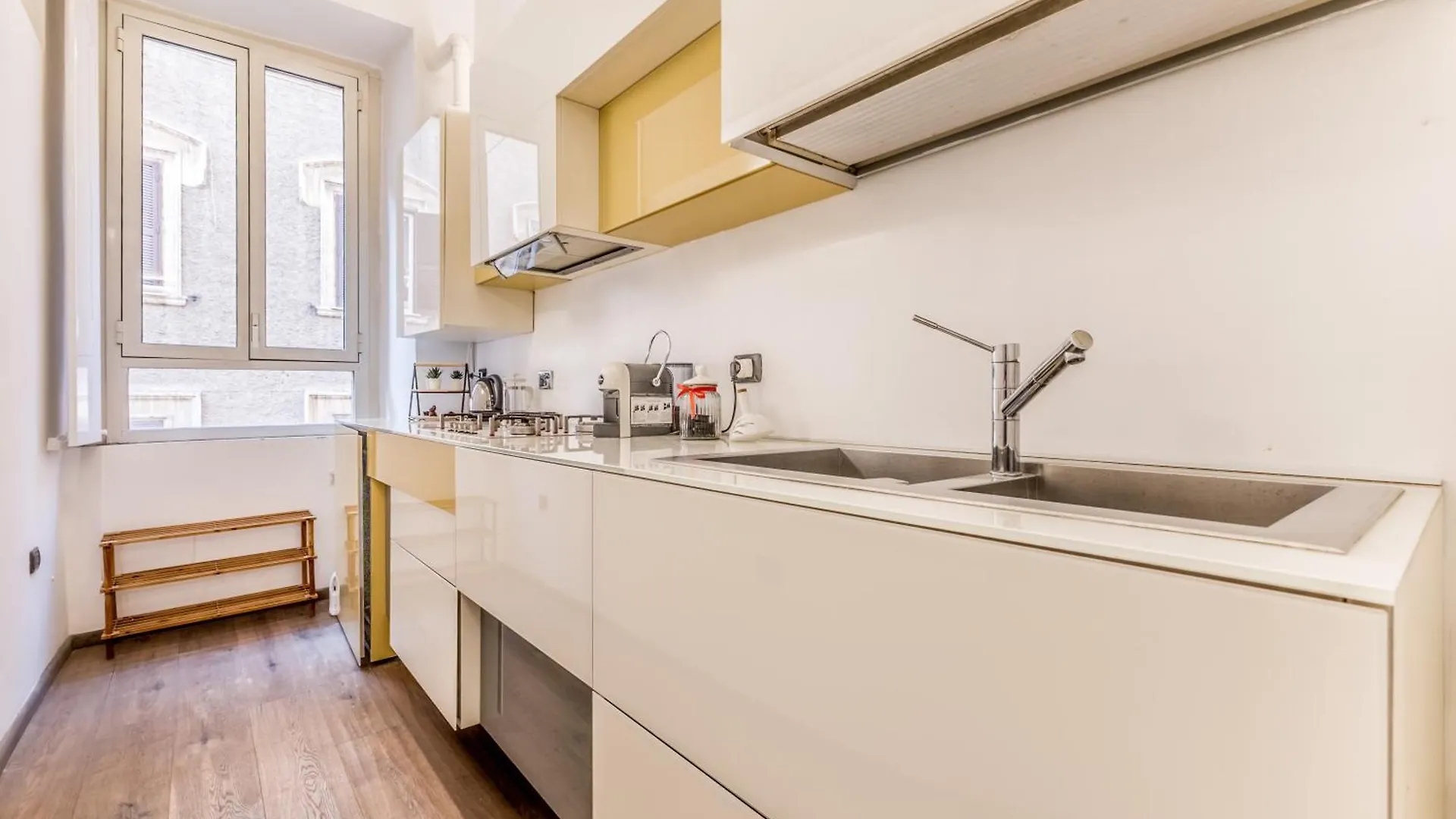 Cozy Rome - Newly Renovated Apartment Near Vatican City 0*,